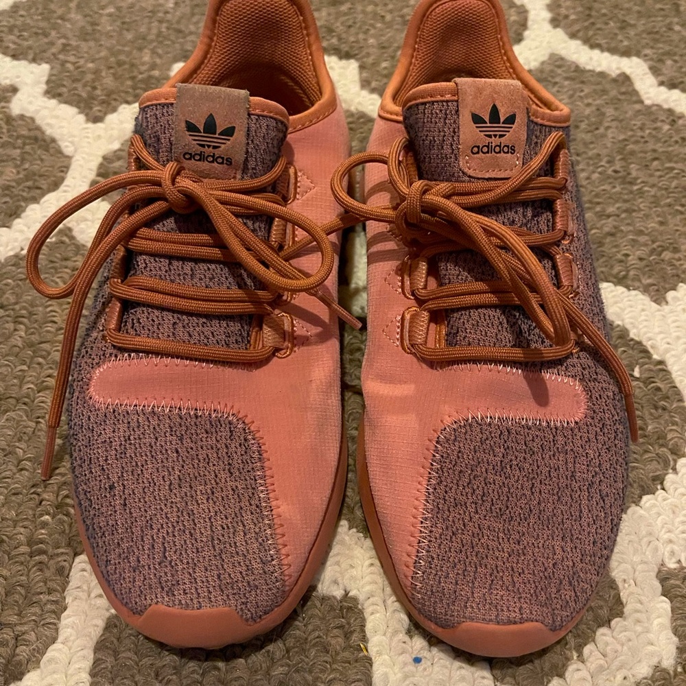 👟 Adidas Tubular EUC